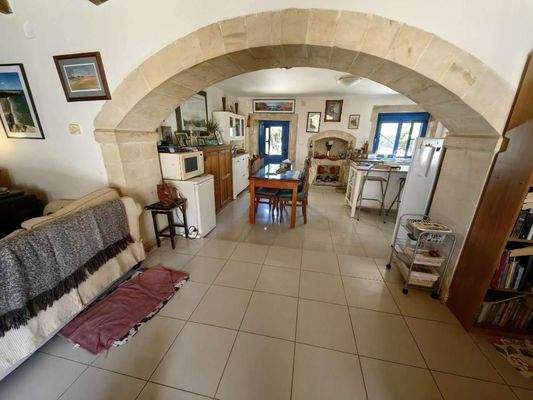 Kreta, Eleutherna: Freistehendes Steinhaus mit 2 unabhängigen Studios zum Verkauf