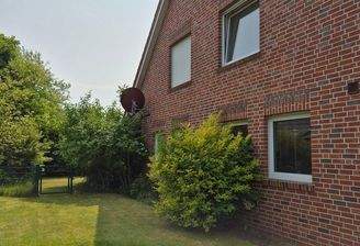 Seitenansicht mit Zugang zum G