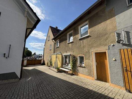 seitliche Hausansicht