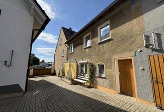 seitliche Hausansicht