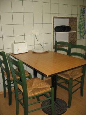 4. Essgelegenheit in der Küche.JPG