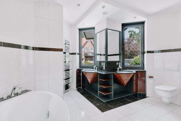 Vollbad im Erdgeschoss