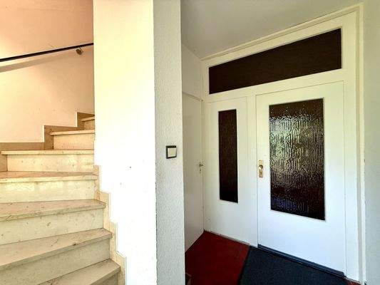 Hausfllur/Treppenhaus