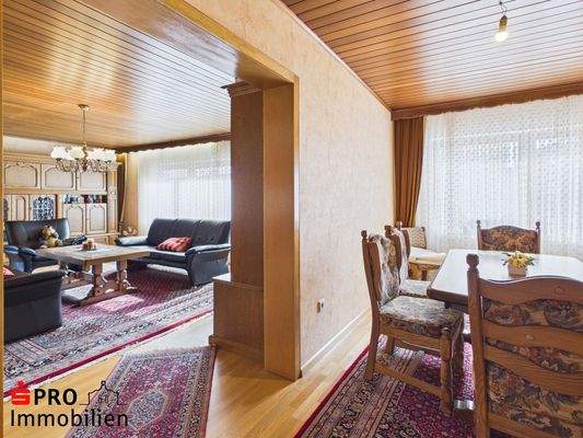 Wohn- und Essbereich