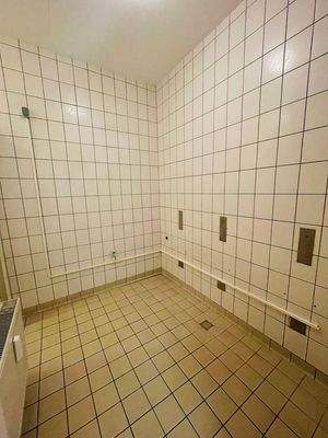 Sozialbereich mit Lagermöglichkeit.jpeg