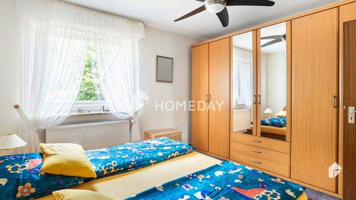 1. OG Schlafzimmer 1