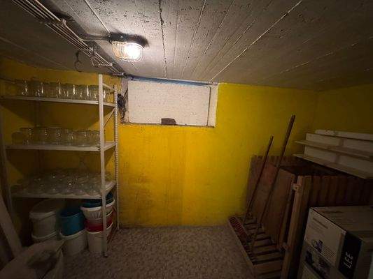 37 Kellerraum 2.JPEG