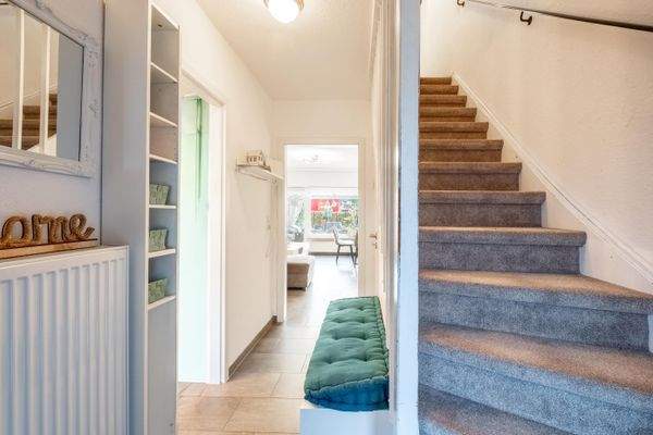 Treppe ins Obergeschoss