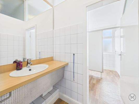 CAM05560G0-PR0024-STILL027