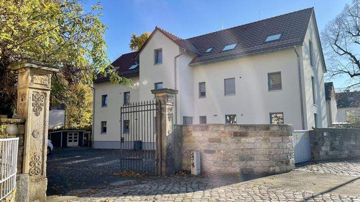 Hausansicht von der Straße