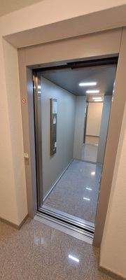 Aufzug
