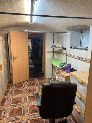 KG Wäsche und Bügelraum