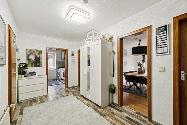 Großzügiger Flur...