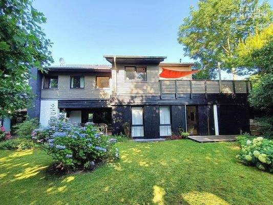 Außenansicht Rückwärtig