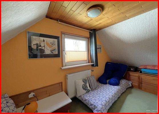 Zimmer im DachgeschossDachgeschoss