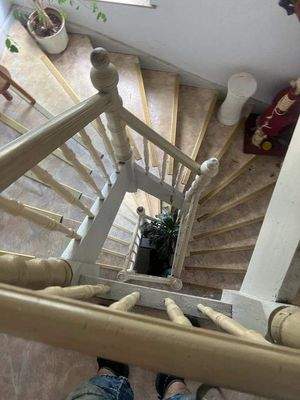 seumestrasse Treppenhaus Haupgebäude.jpg