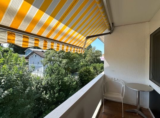 Balkon mit Markise