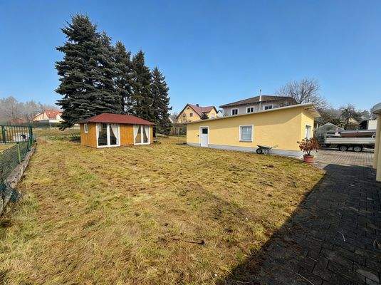 Garten, Nebengebäude