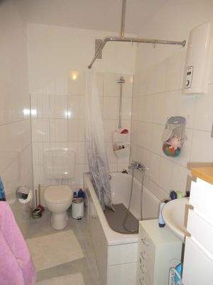 FW-41-Bad-modern-Bsp.