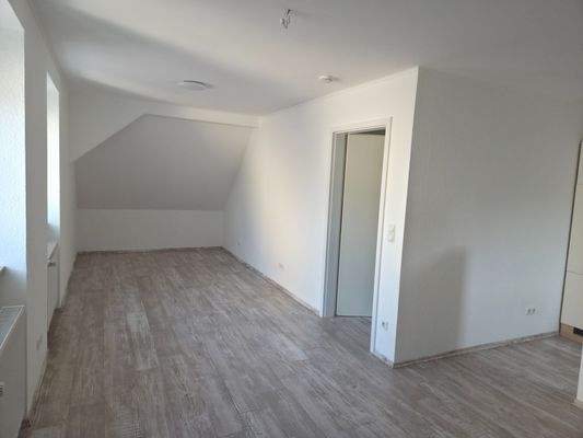 Wohn- und Essbereich.jpg