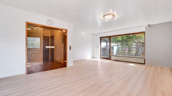 Wohn-/Esszimmer EG links 