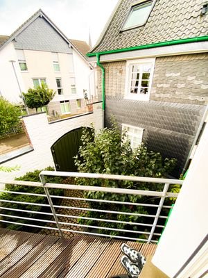 Blick Dachterrasse ins Atrium