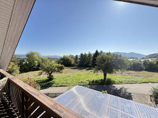 DG - Ausblick ins Grüne