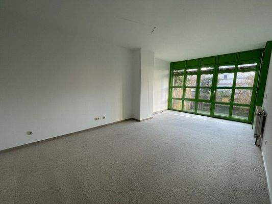 Wohnzimmer mit Ausgang auf die Terrasse