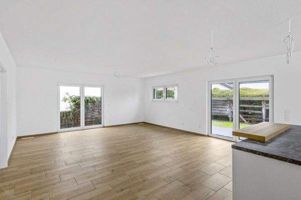 Wohn-/Eszimmer mit Küche 