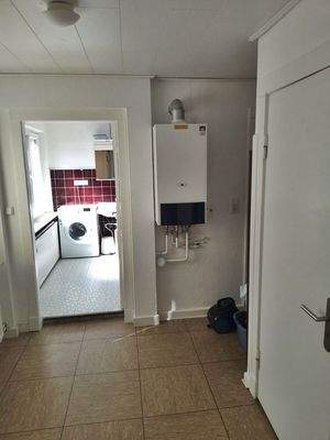 Flur mit Blick in Richtung Bad, WE OG