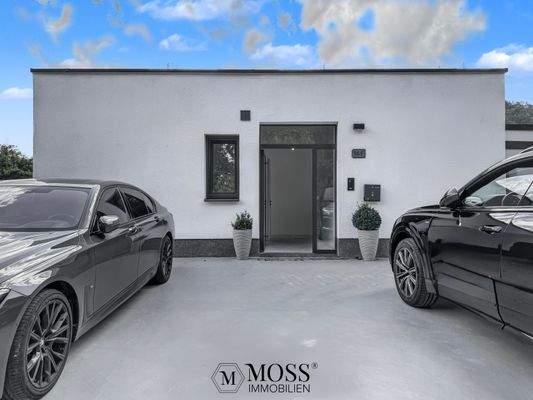 Carport (wird noch gebaut)