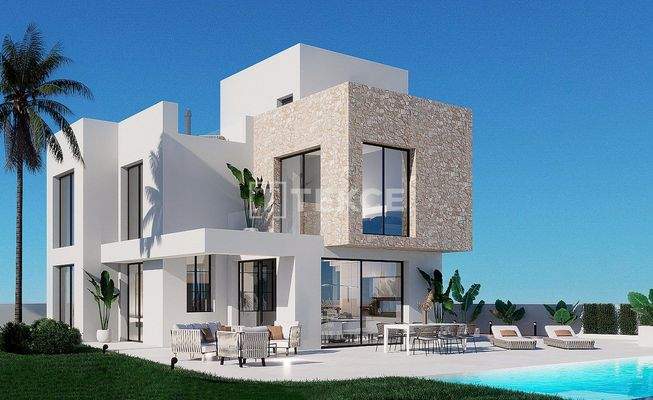 Detached Villas Close to the Golf Course in Finestrat