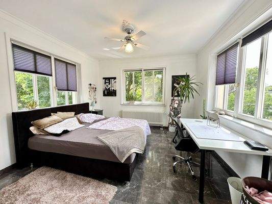 Zimmer im Dachgeschoss bzw. im Turm