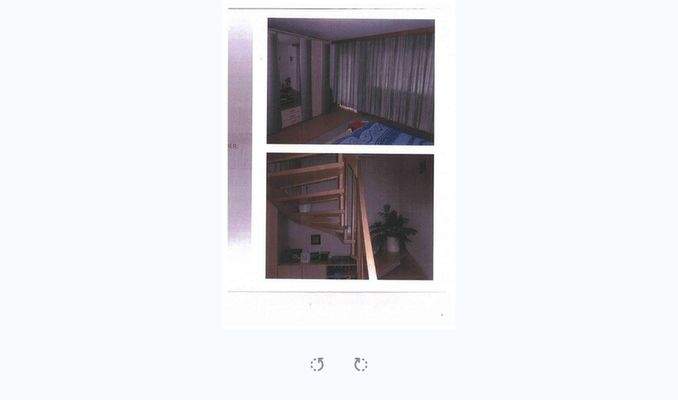 Holzstiege/Schlafzimmer