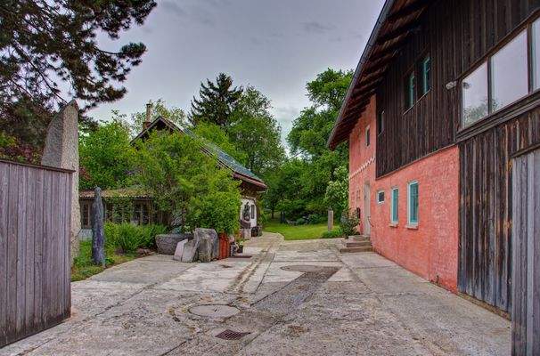 Blick ins Grundstück