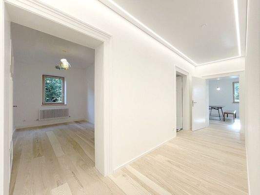 Bequemer breiter Flur