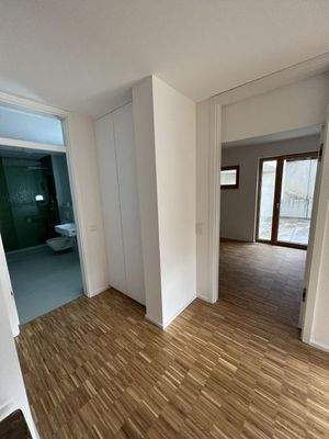 Eingang - Bad - Schlafzimmer