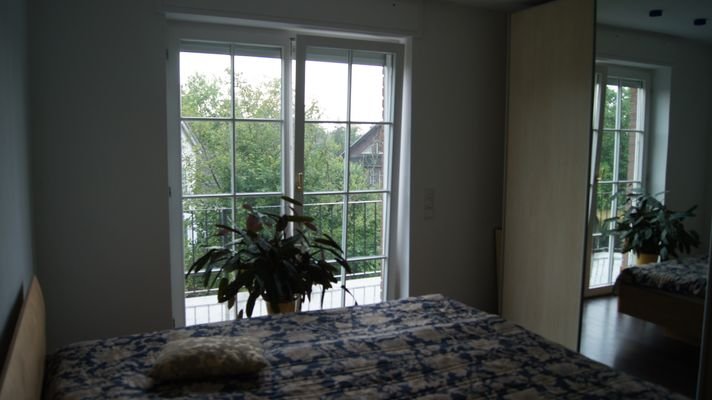 Schlafen ehem. Galerie 1.OG Zugang Balkon.JPG
