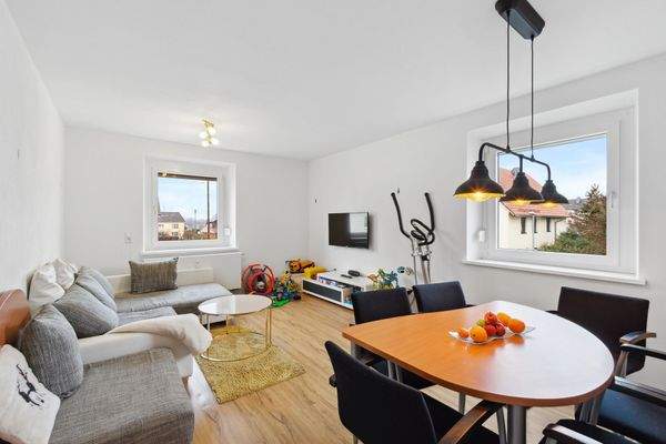 Wohn- und Esszimmer 1.1