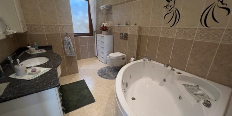 alanyaimmobilienturkei-grosse-privatvilla-in-alany