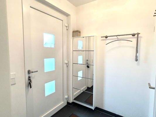 Eingang mit Garderobe