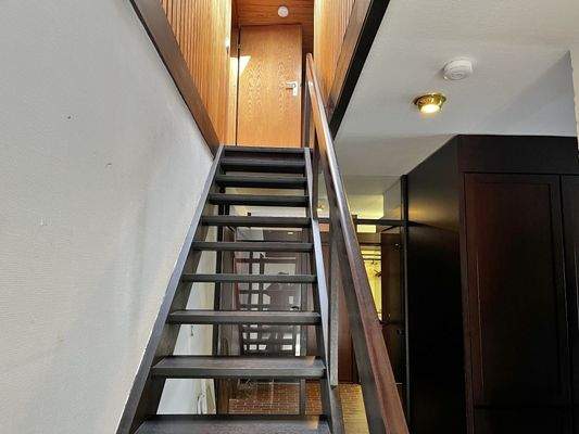 Treppe zum Spitzboden