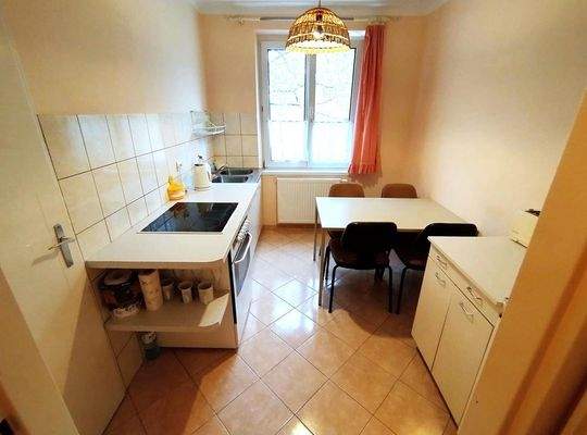 Küche mit Essbereich