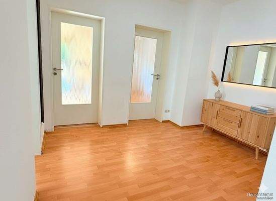 Diele - KI-visualisiert - Wohnung links