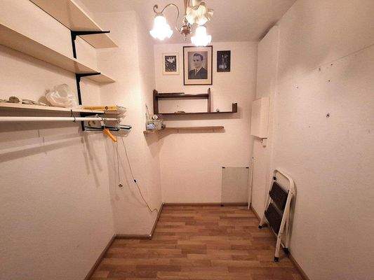 Ankleidezimmer / Büro