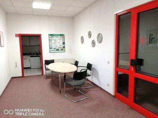 Flur, NEUER FUßBODEN wird verlegt