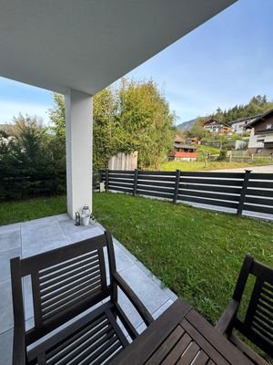 Terrasse mit Garten 2 .jpg