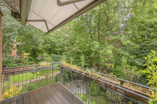 Balkon mit Blick ins Grüne
