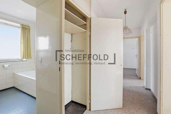 Einbauschrank im Flur