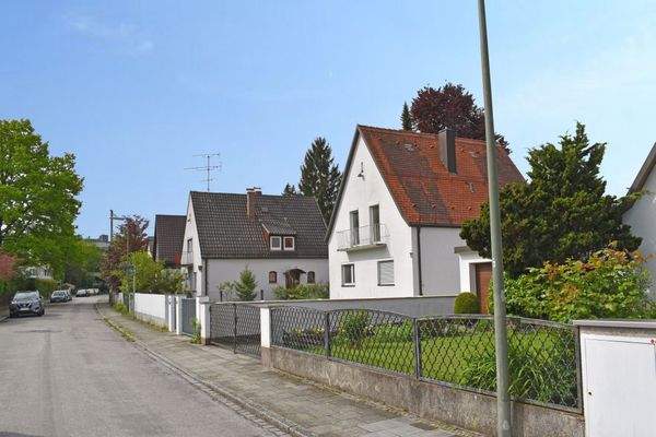 Grundstücksansicht Nordost